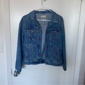 Madewell Classic Jean Jacket in Size M